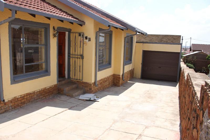 3 Bedroom Property for Sale in Mabopane North West